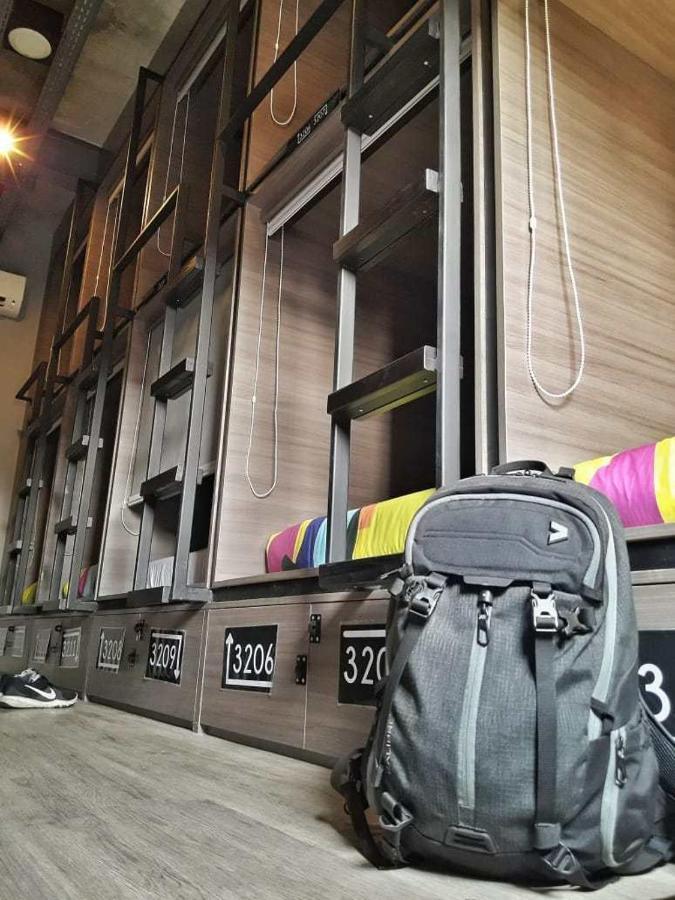 The Social House - Coliving & Hostel - Previously Known As Nomad Hostel Jakarta Extérieur photo